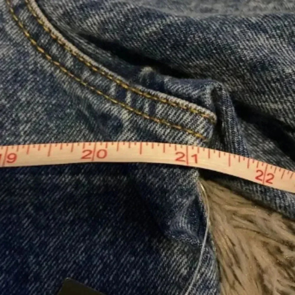 SpongeBob Members Only Jean Jacket - Picture 5 of 9